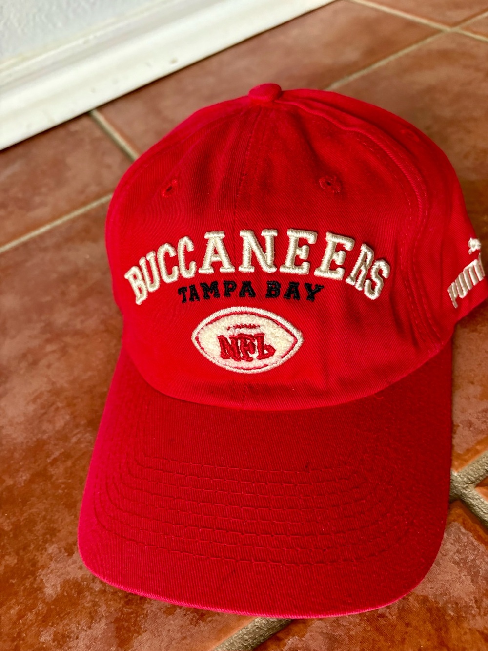 Puma Hat Tampa Bay Buccaneers Mens Red NFL Pro Line Adjustable Cap